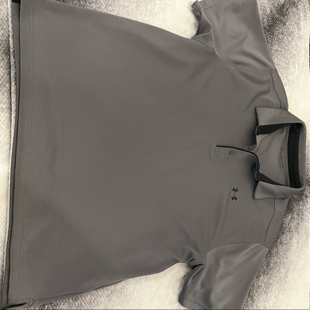 Mens Grey Under Armour Golf Polo Shirt. Size XXL. Good condition! Small snag. - Picture 4 of 4